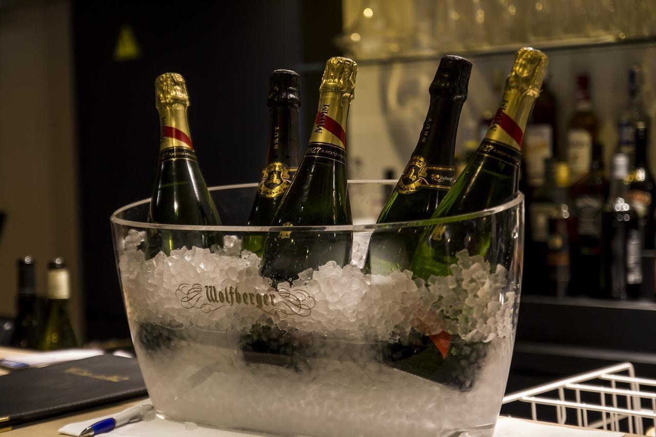 皇冠餐厅酒店 昂西桑 外观 照片